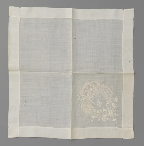 Zakdoek van linnen batist, met witwerk versierd; in één van de hoeken is de letter E geborduurd by anonymous, textile, 1840-1850