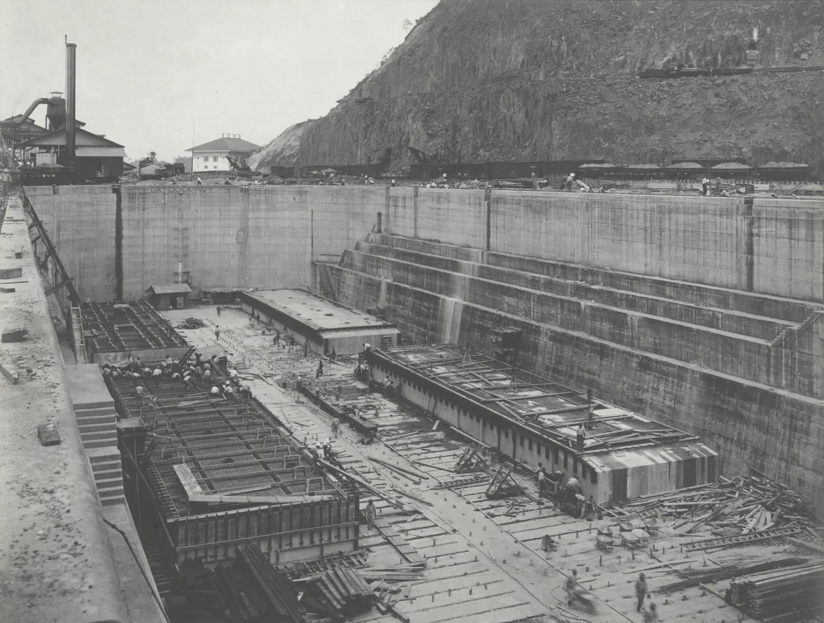 Reinforced Concrete Pontoons under construction in Dry Dock #1 by Unidentified Photographer, photograph, 1916