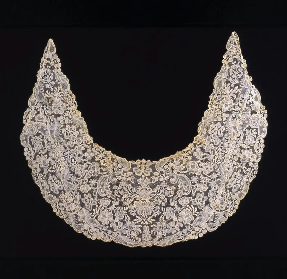 Collar by Belgium, Flanders, Brussels, textile, 1725-1775