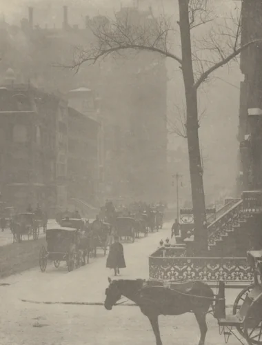 The Street, Fifth Avenue by Alfred Stieglitz, photograph, 1900-1901