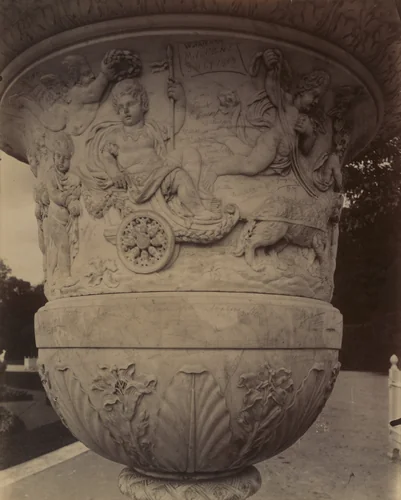 Versailles -- Vase par Cornu by Eugène Atget, photograph, 1903