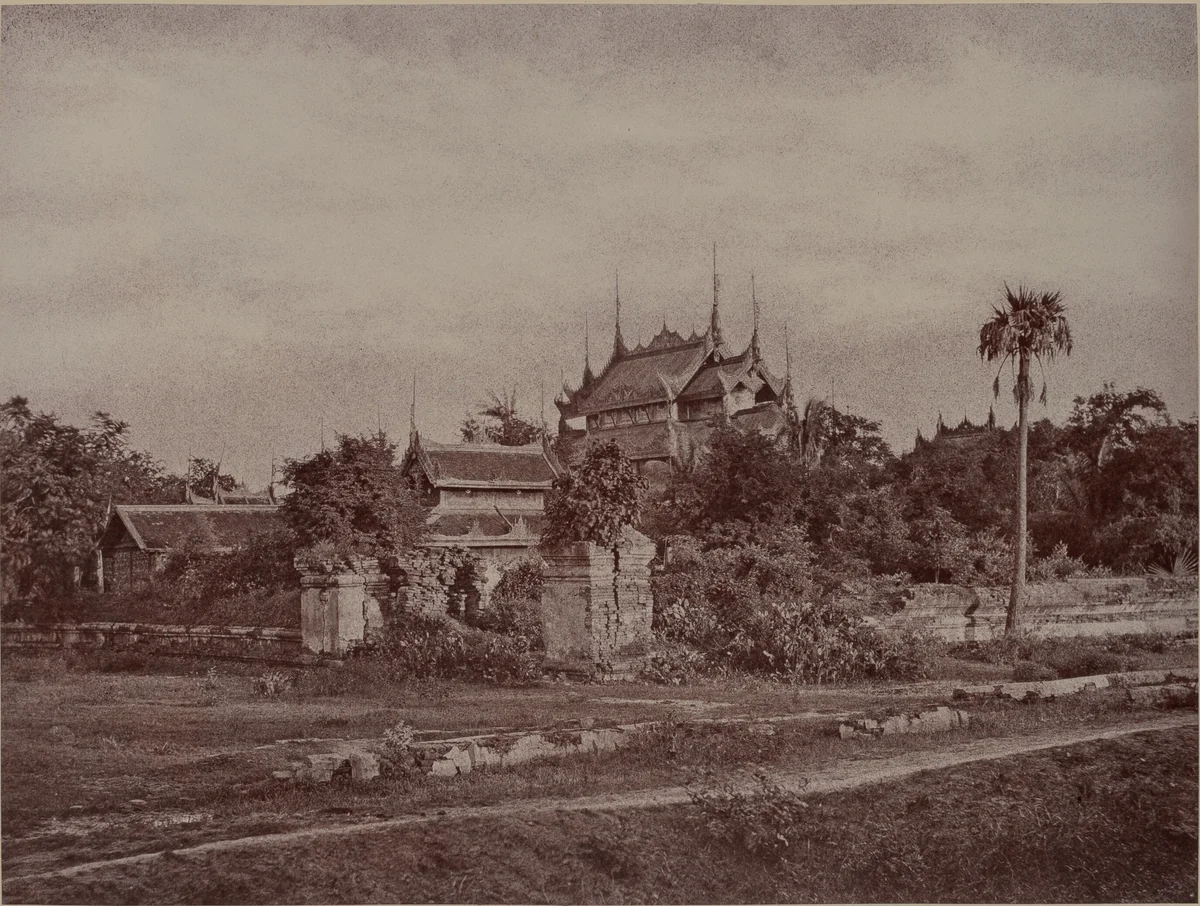 Amerapoora: My-au-dyk Kyoung by Linnaeus Tripe, photograph, 1855