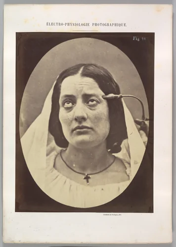 Figure 75: Nun saying her prayers by Guillaume Benjamin Amand Duchenne de Boulogne, photograph, 1854-1856