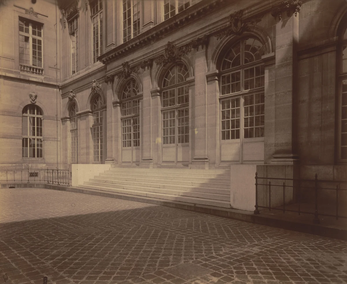 Bibliothèque Nationale. Sur la rue Richelieu. Ancien Hôtel de Nevers by Eugène Atget, photograph, 1902