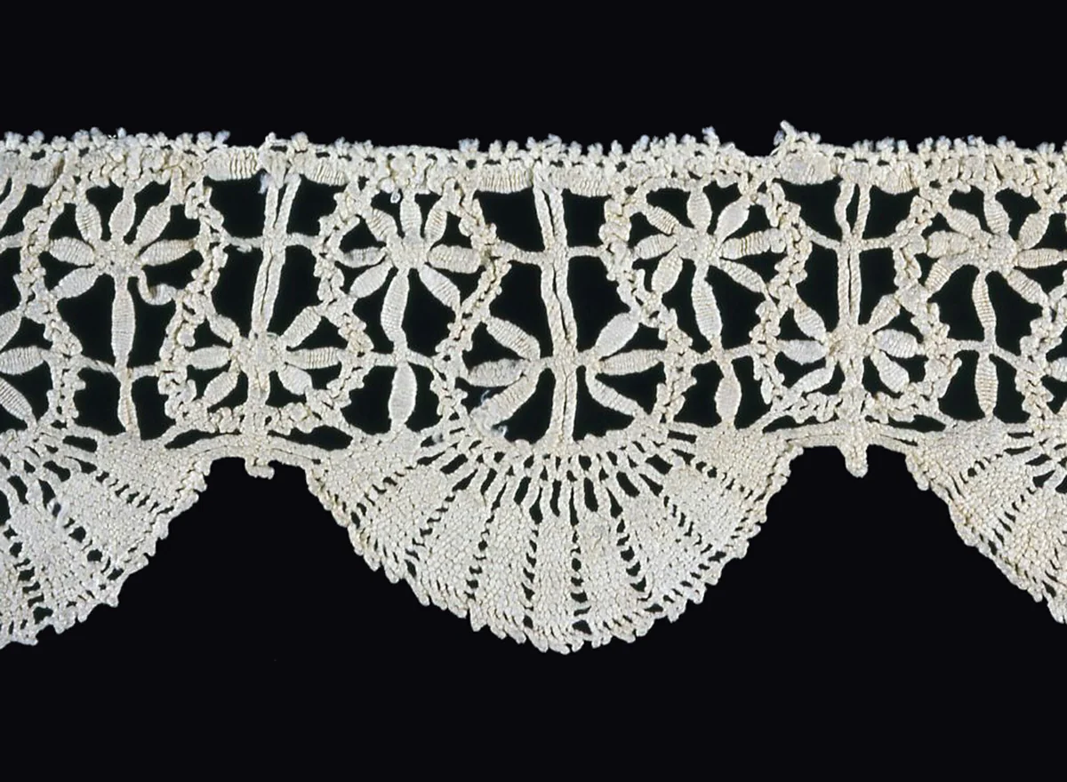 Fragment (Border) by Italy, textile, 1601-1650