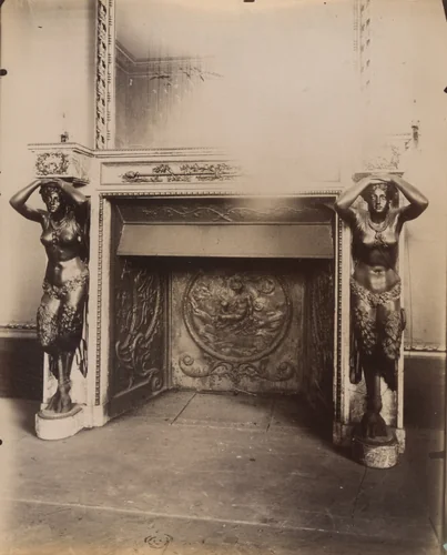 Château de Bagatelle by Eugène Atget, photograph, 1913