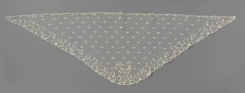 Voile van applicatiekant met gestrooide dubbelblaadjes by anonymous, other, 1890-1910