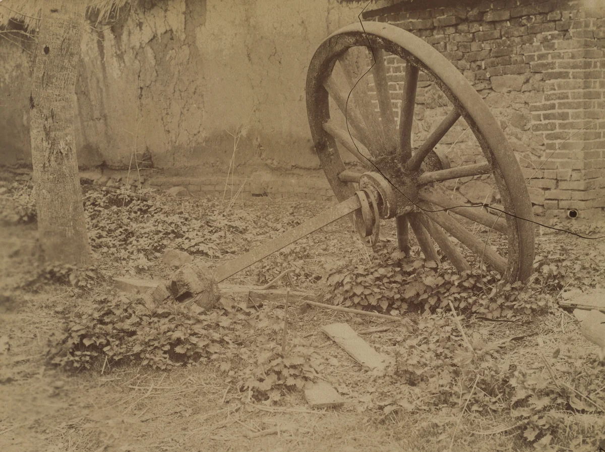 Abbeville by Eugène Atget, photograph, 1900