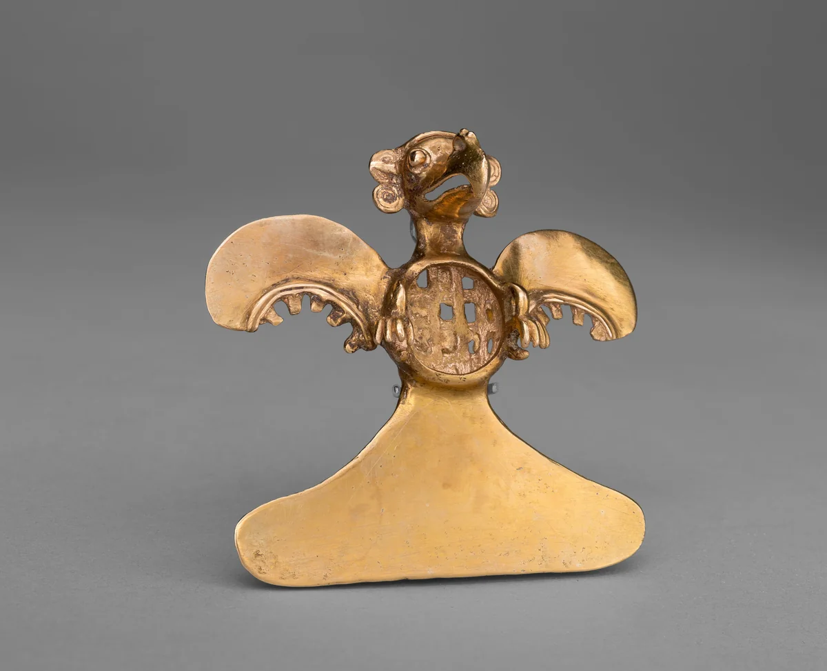 Pendant in the Form of an Abstract Bird with Outstretched Wings and Tail by Veraguas, metalwork, 1000-1550