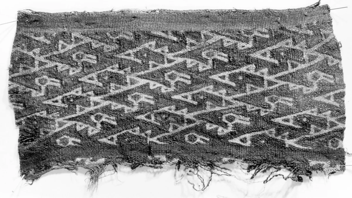 Fragment (Border) by Ica Peru, textile, 1000-1532