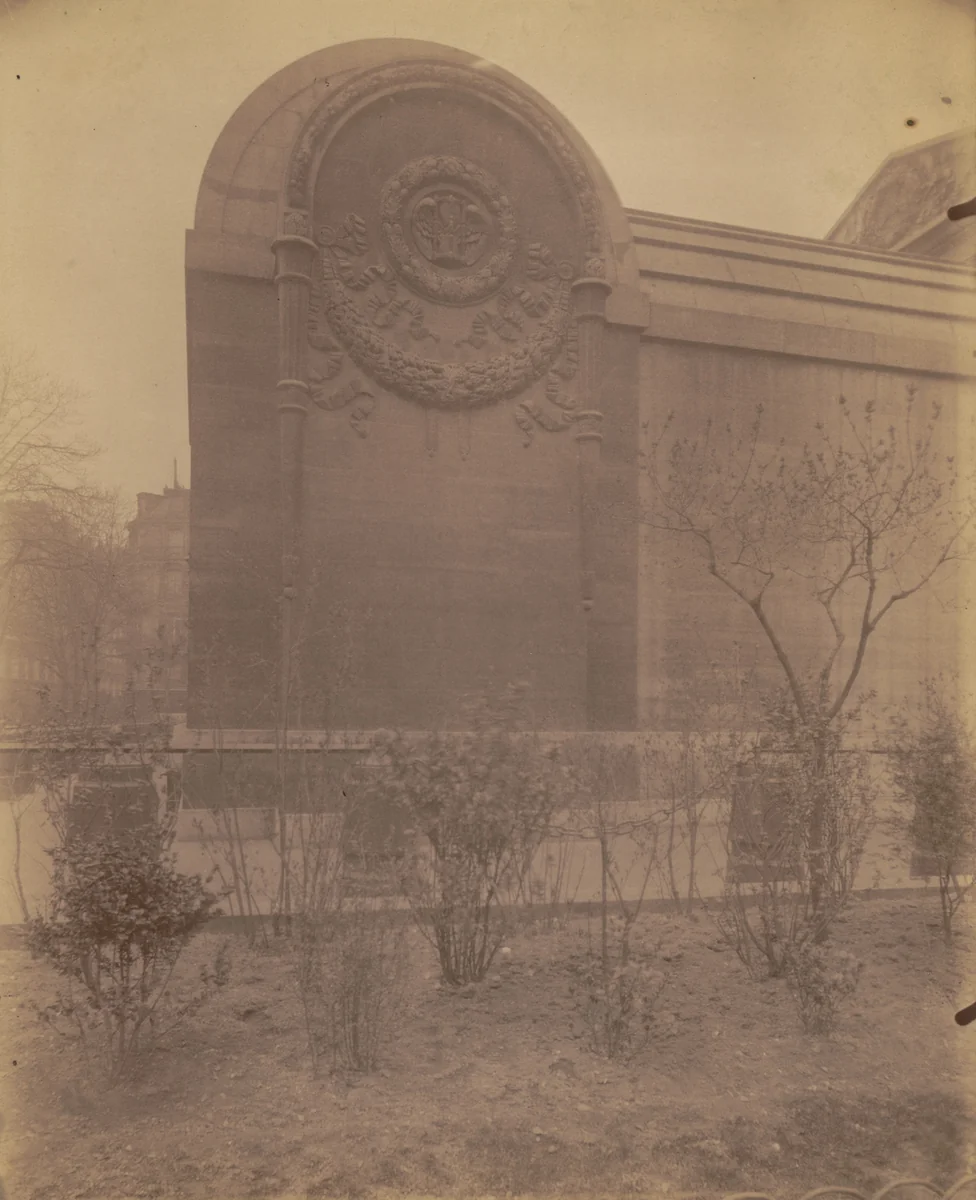 Chapelle Expiatoire by Eugène Atget, photograph, 1900