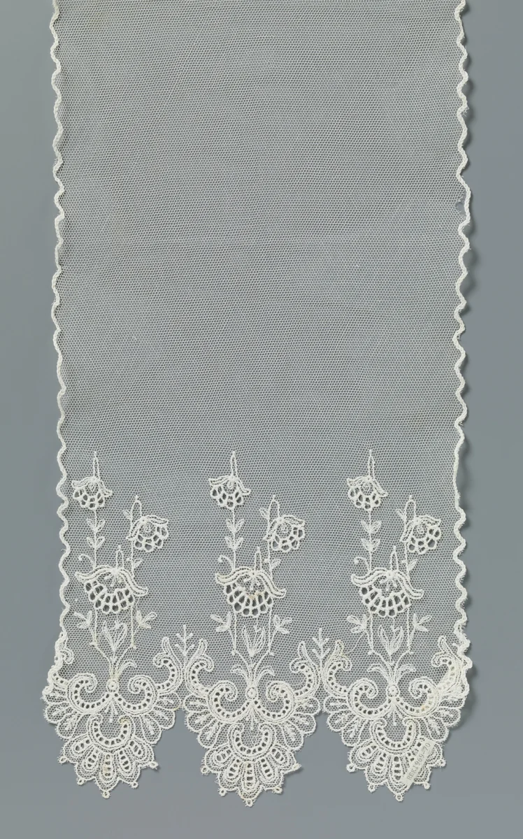 Strikdas van machinale kant met klaprozen aan uiteinden by anonymous, other, 1890-1899