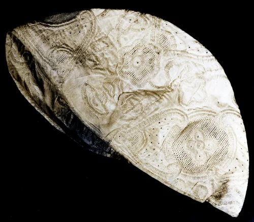 Cap by England or France, textile, 1801-1900