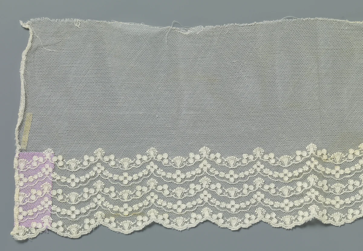 Strook machinale kant met vijf rijen synchroon golvende slingers by anonymous, other, 1850