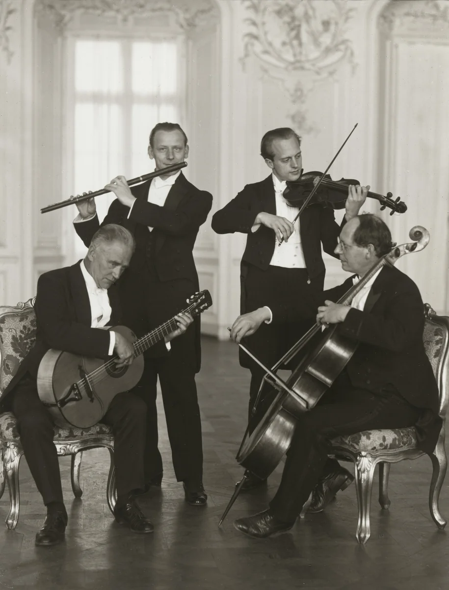 Brühl Flute Quartet by August Sander, photograph, 1925