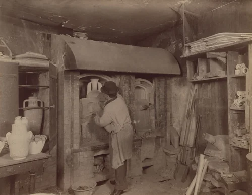 Intérieur d'un céramiste by Eugène Atget, photograph, 1910