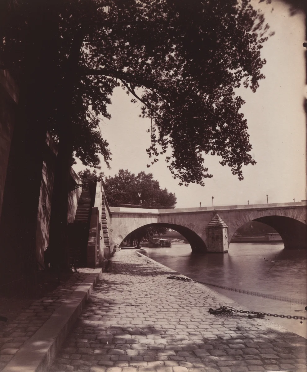Port des Tuileries by Eugène Atget, photograph, 1911
