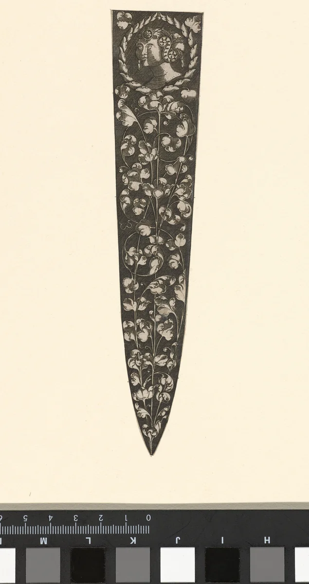 Ornament met hoofd van vrouw by Unknown, print, 1530-1550