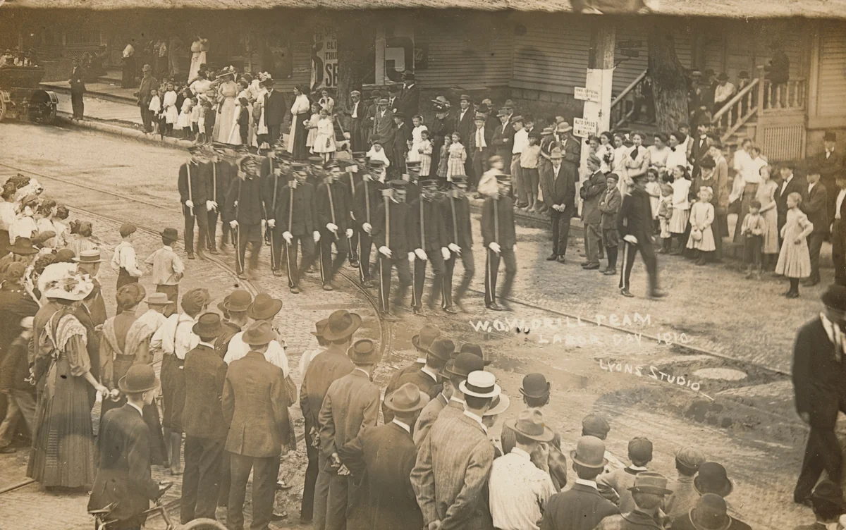 "Woodmen of the World Drill Team" by Lyons Studio, photograph, 1910