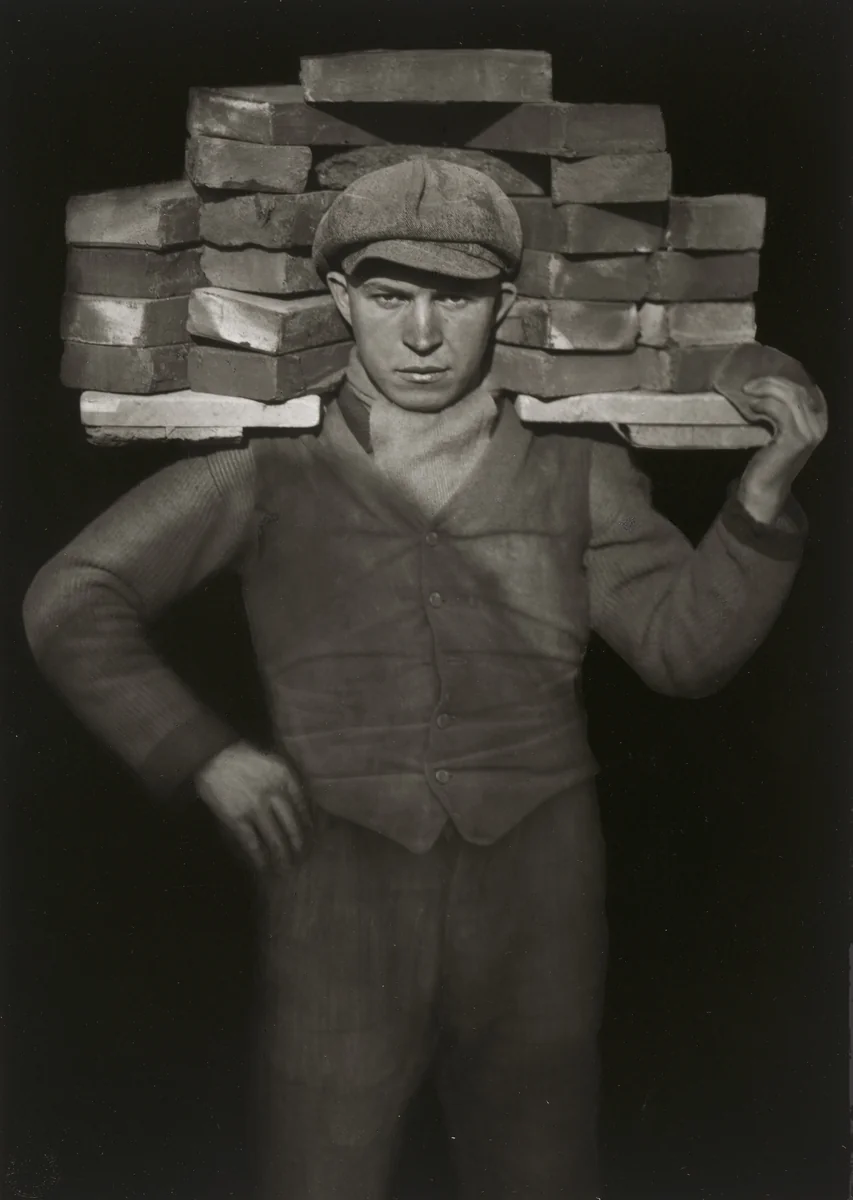 Bricklayer by August Sander, photograph, 1928