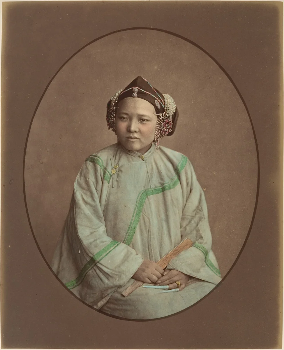 Fille de Sootchow (Suzhou Girl) by Raimund von Stillfried, photograph, 1870-1879