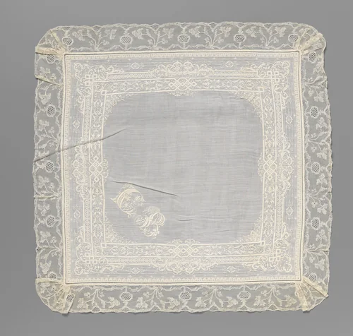 Batisten zakdoek met borduursel en kloskant met de initialen CB by anonymous, textile, 1860-1870