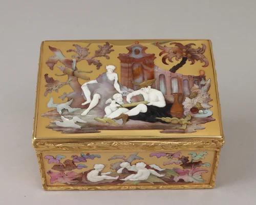 Snuffbox by Michel de Lassus, metalwork, 1749-1750