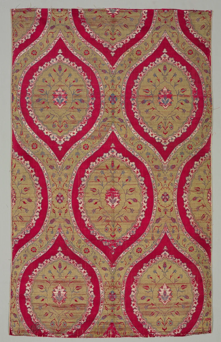 Lampas with floral medallions in ogival lattice by Unknown, textile, 1550-1575