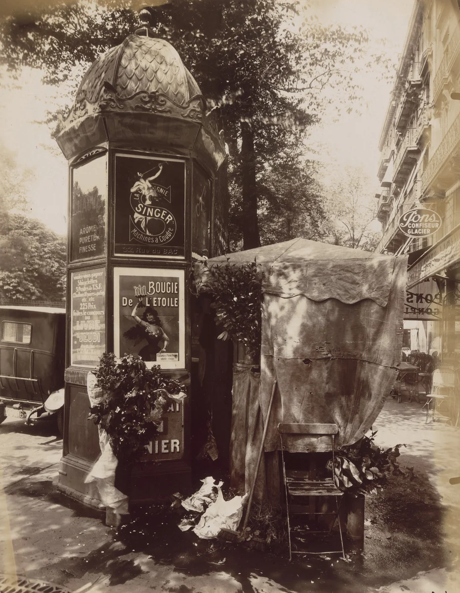 Fleurs by Eugène Atget, photograph, 1896
