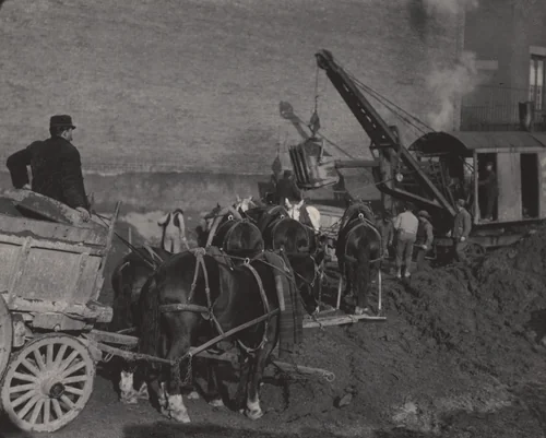 Excavating, New York by Alfred Stieglitz, photograph, 1911