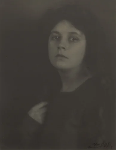 Mabel Cramer by Clarence H. White
Alfred Stieglitz, photograph, 1871-1925