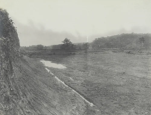Steam shovel excavation completed at Buena Vista. Looking south by Unidentified Photographer, photograph, 1910