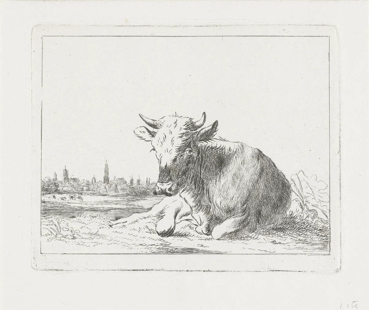 Liggende koe, op de achtergrond een stad by Jacobus Cornelis Gaal, print, 1850-1865