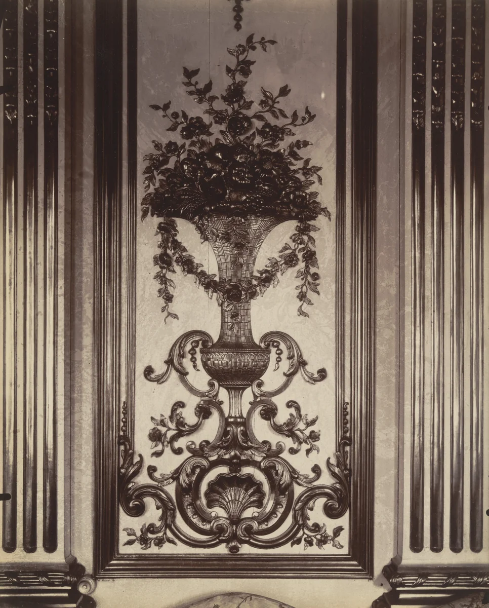 Ambassade d'Autriche, 57 rue de Varenne by Eugène Atget, photograph, 1905