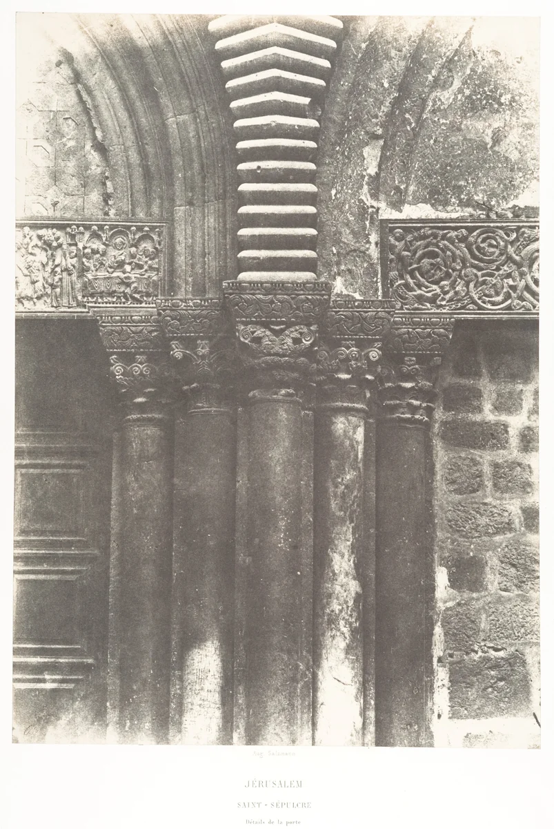 Jérusalem, Saint-Sépulcre, Détails de la porte by Auguste Salzmann, photograph, 1854-1859