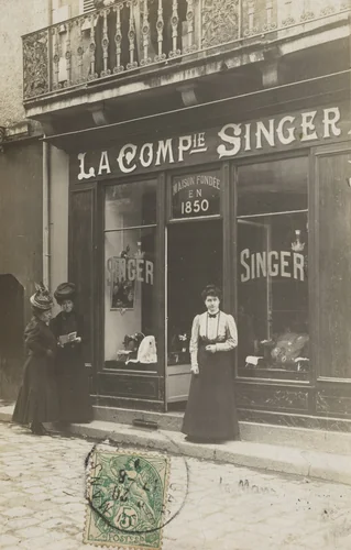 La Compie Singer, Maison fondée en 1850, Le Mans by Unidentified Photographer, photograph, 1908