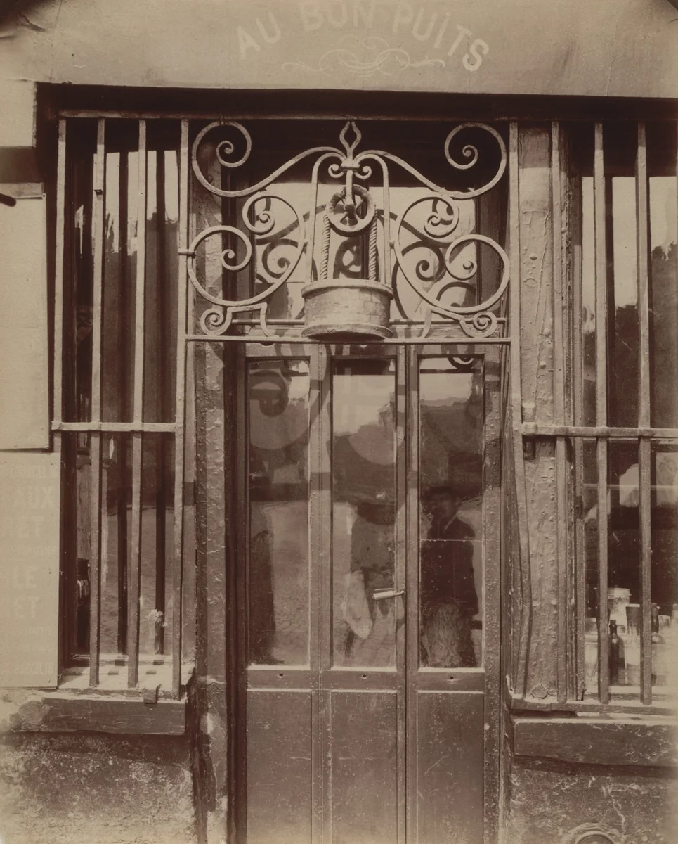 Au Bon Puits, Rue Michel-le-Comte, 36 by Eugène Atget, photograph, 1901