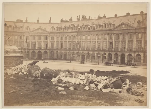 [The Vendôme Column After Being Torn Down by the Communards] by Hippolyte-Auguste Collard, photograph, 1870-1879