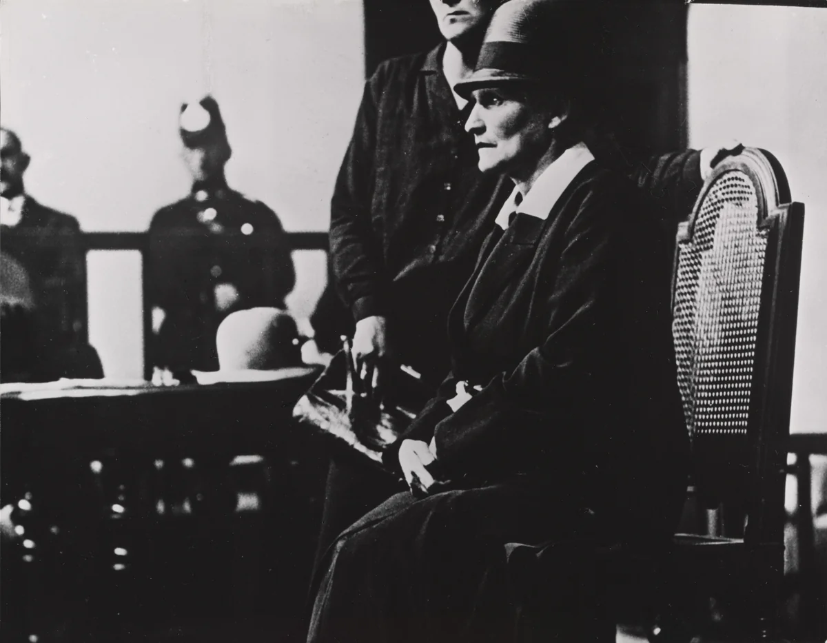 The Mother of the Defendant by Erich Salomon, photograph, 1928