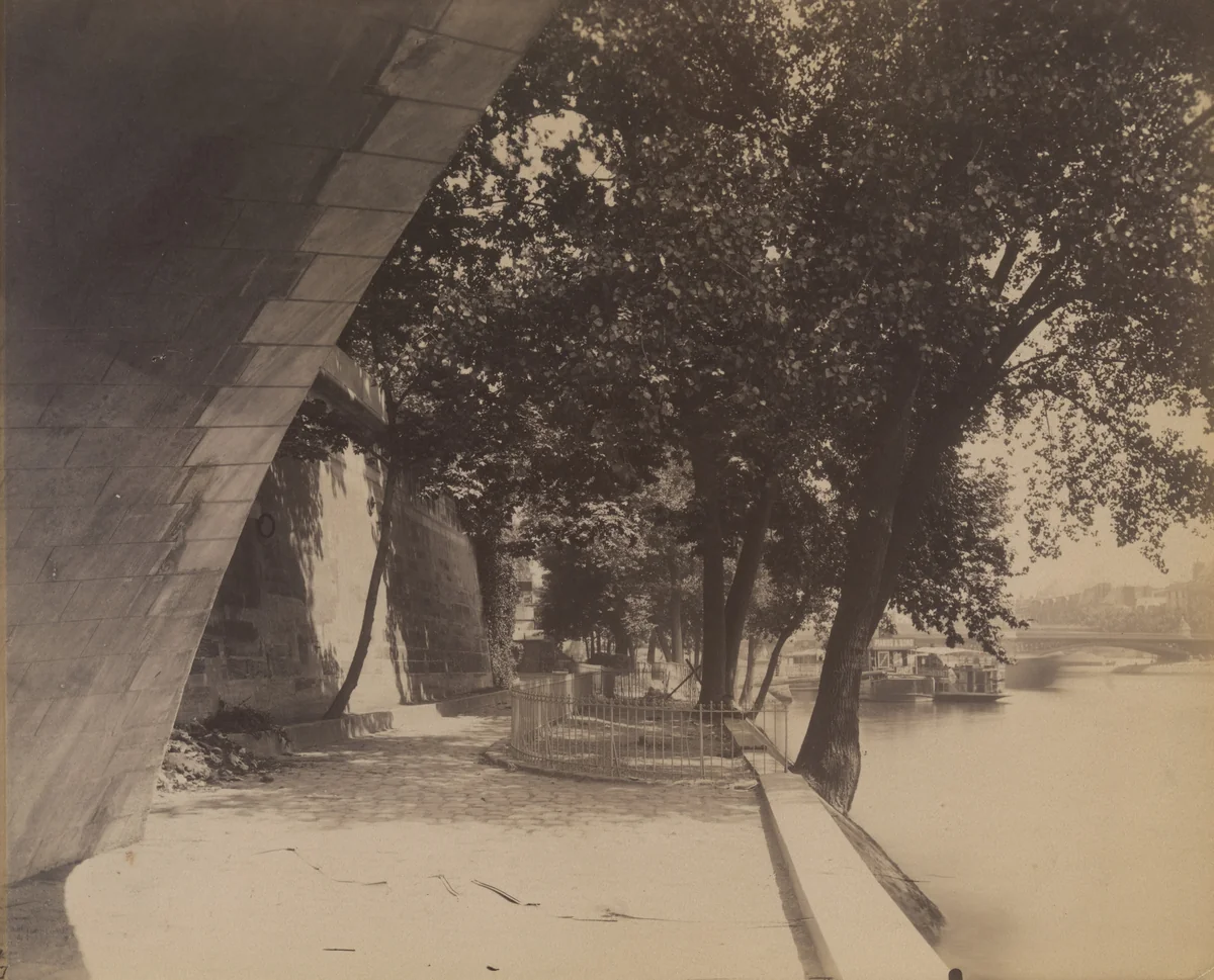 Port du Louvre by Eugène Atget, photograph, 1911