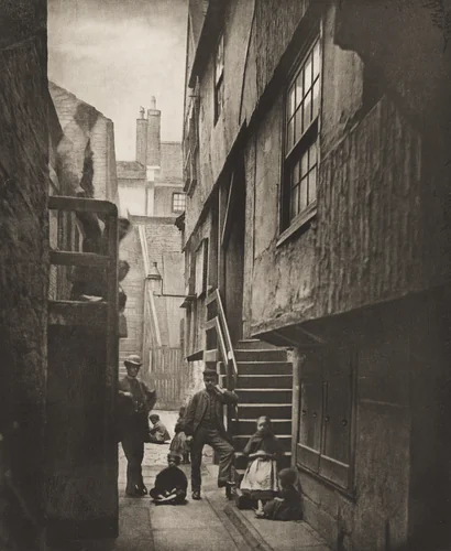 Close No. 28 Saltmarket by Thomas Annan, photograph, 1868