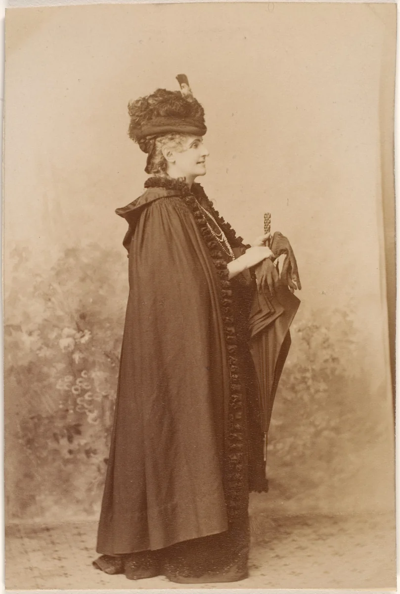 Arrivo by Pierre-Louis Pierson, photograph, 1893