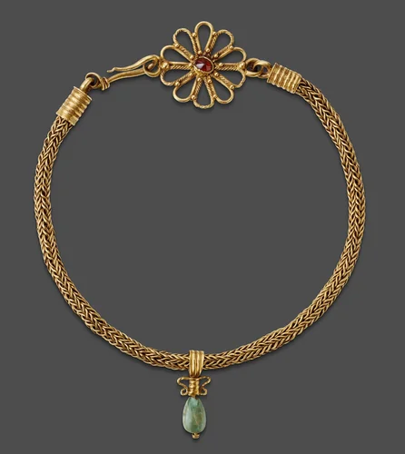 Necklace with Pendant by Roman, metalwork, 101-300