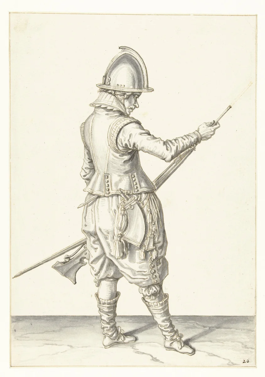 Soldaat die met zijn laadstok kruit en kogel in de loop van zijn roer duwt by Jacques de Gheyn, drawing, 1596-1606