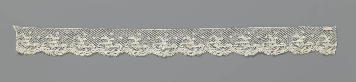 Strook kloskant met rozetbloem bekroond door blaadjes by anonymous, other, 1850-1899