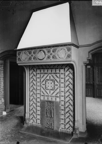 Three Medallions with a Virgin and Child and Two Escutcheons, Frieze from a Chimney-Piece by anonymous, other, 1510-1525