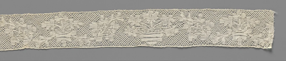 Strook kloskant met bloempotten tussen s-vormige bloemtakken by anonymous, other, 1750