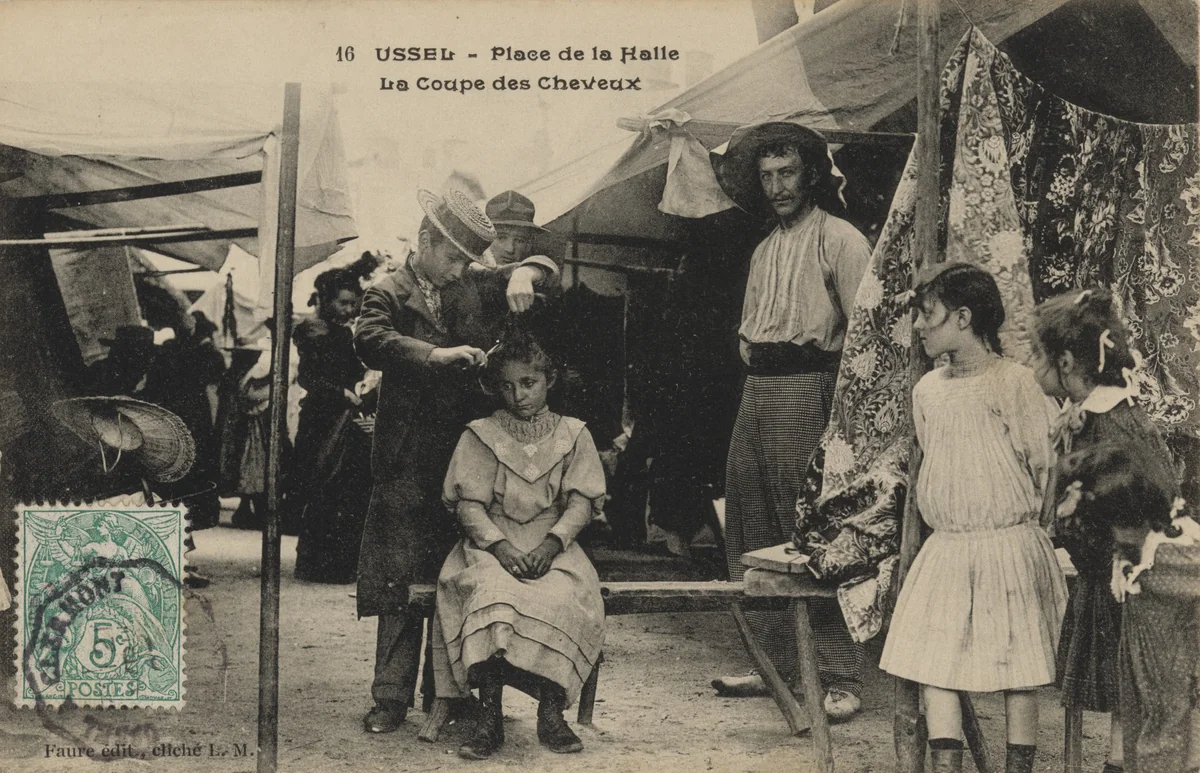 La coupe des cheveux, Useel by Unidentified Photographer, photograph, 1905