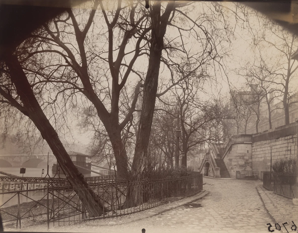 Port des Tuileries by Eugène Atget, photograph, 1927
