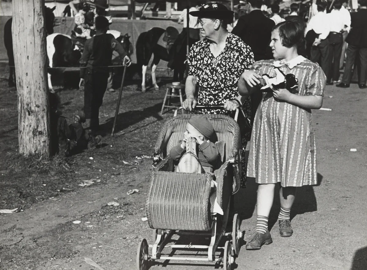 Untitled by Luke Swank, photograph, 1930
